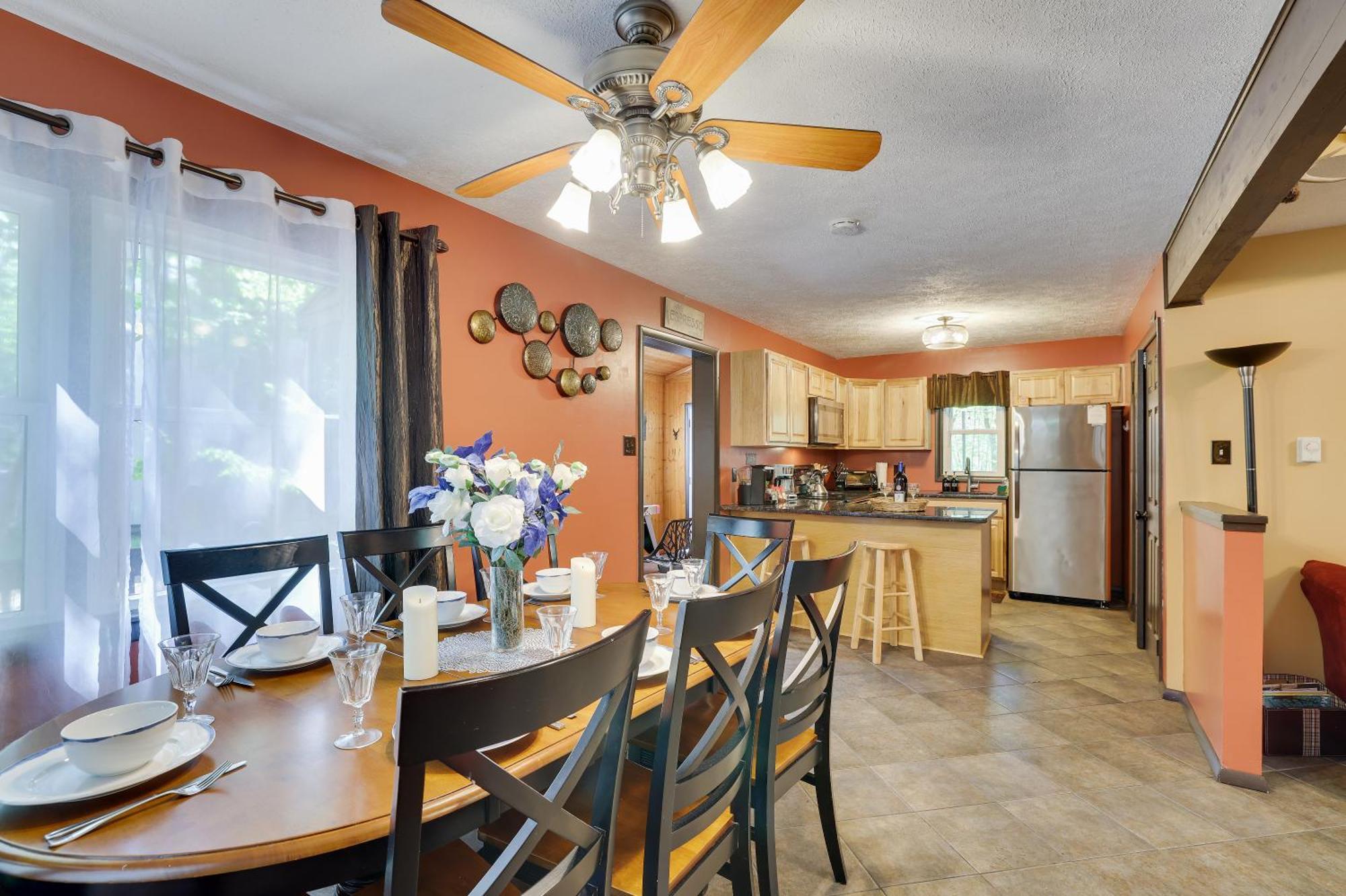 Chalet Renovated Near Casino, Camelback , Kalahari 4Bdrms Firepit Hot Tub Game Room Tobyhanna Екстериор снимка
