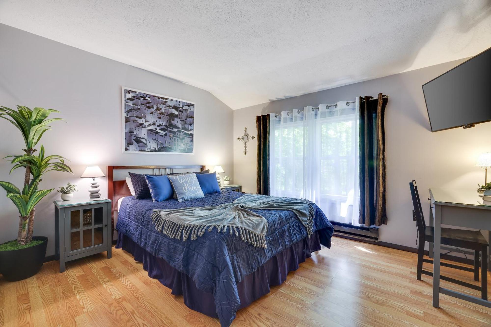 Chalet Renovated Near Casino, Camelback , Kalahari 4Bdrms Firepit Hot Tub Game Room Tobyhanna Екстериор снимка