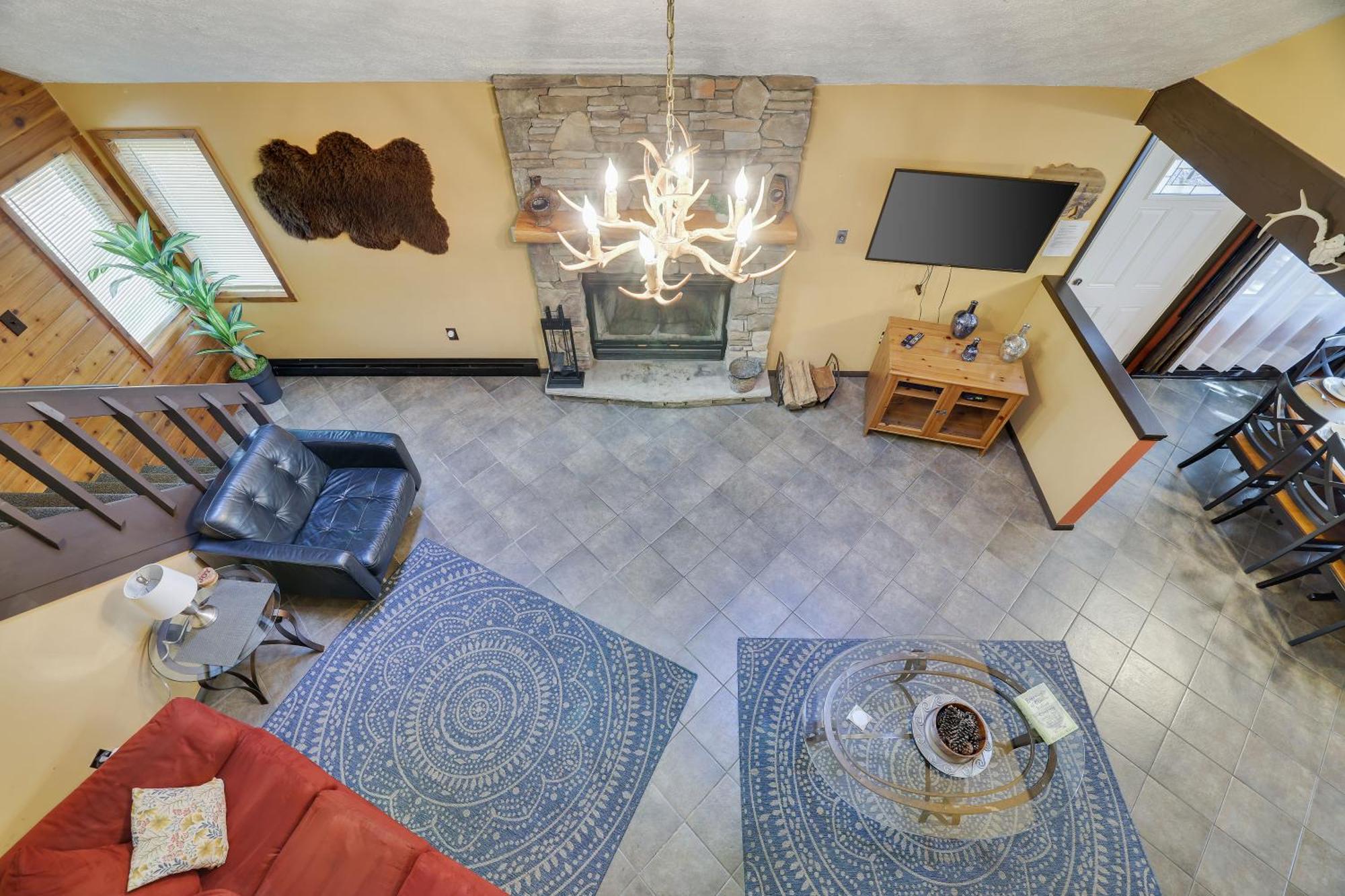Chalet Renovated Near Casino, Camelback , Kalahari 4Bdrms Firepit Hot Tub Game Room Tobyhanna Екстериор снимка